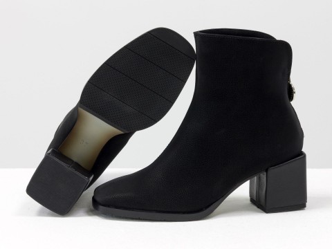 Жіночі черевики з натуральної чорної оксамитової шкіри на обтяжному каблуці, Б-2076-01