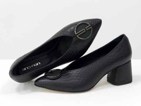 Дизайнерські туфлі-рукавички на невисокому каблучці з натуральної італійської шкіри чорного кольору з фурнітурою, Т-2050-15