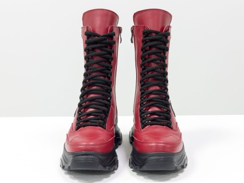 Красные ботинки на высокой подошве из натуральной кожи со шнуровкой