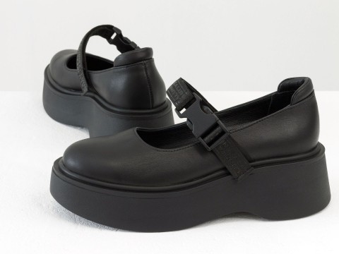 Туфли из итальянской кожи черного цвета на утолщенной подошве, Т-2117-02