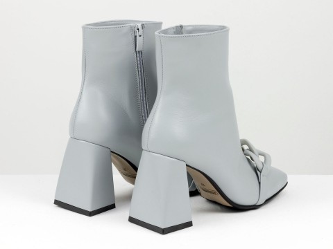 Жіночі монохромні черевики сірого кольору з натуральної шкіри з фурнітурою, Б-2206-01