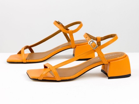 Дизайнерские оранжевые босоножки на обтяжном каблуке  из натуральной итальянской кожи