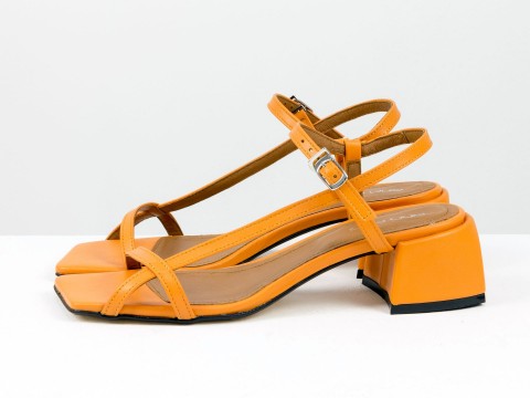 Дизайнерские оранжевые босоножки на обтяжном каблуке  из натуральной итальянской кожи