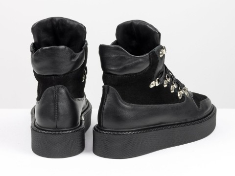 Жіночі черевики монохромні з натуральної замші та шкіри чорного кольору, Б-2202-03.
