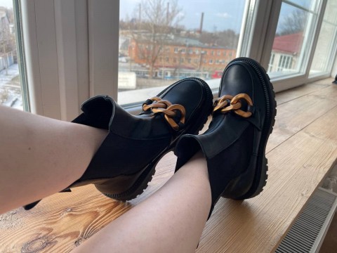 Женские черные высокие ботинки из натуральной кожи с золотой цепью, Б-2203-01
