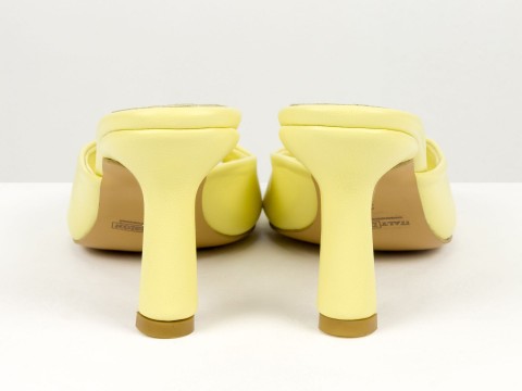 Яркие желтые мюли на каблуке из натуральной кожи Gino Figini