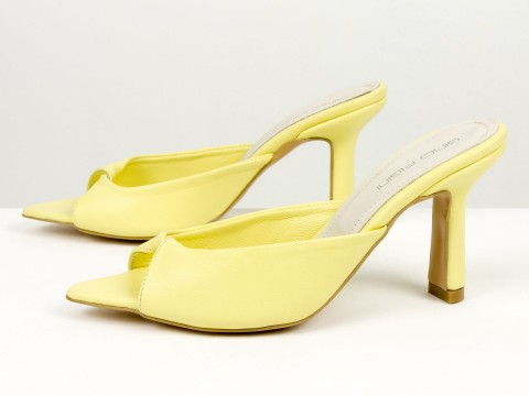 Яркие желтые мюли на каблуке из натуральной кожи Gino Figini