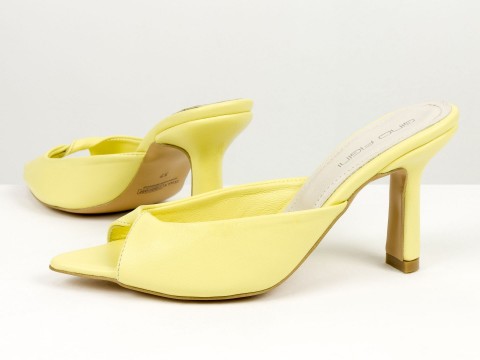 Яркие желтые мюли на каблуке из натуральной кожи Gino Figini