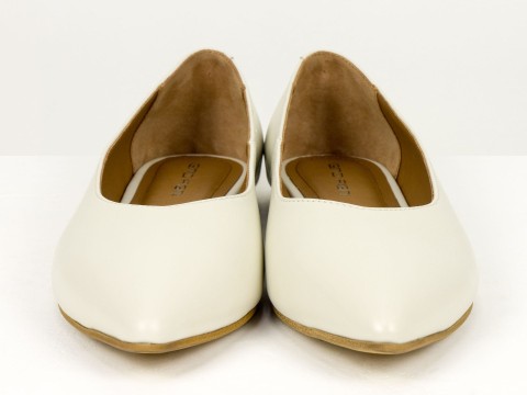 Жіночі базові шкіряні балетки молочного кольору Gino Figini, фото 5