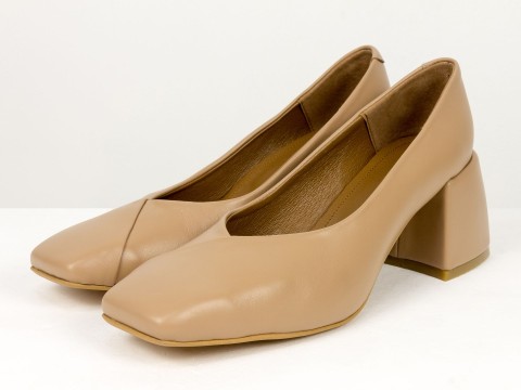 Дизайнерські туфлі на невисокому обтяжному підборі з натуральної італійської шкіри кольору капучино Gino Figini, фото 3