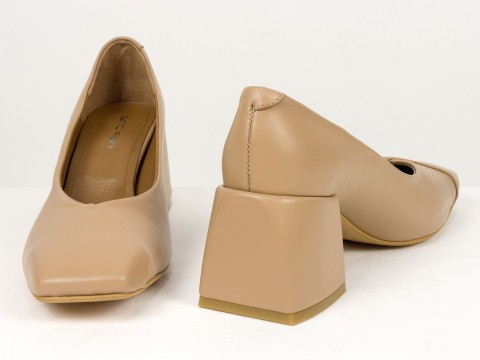 Дизайнерські туфлі на невисокому обтяжному підборі з натуральної італійської шкіри кольору капучино Gino Figini, фото 7