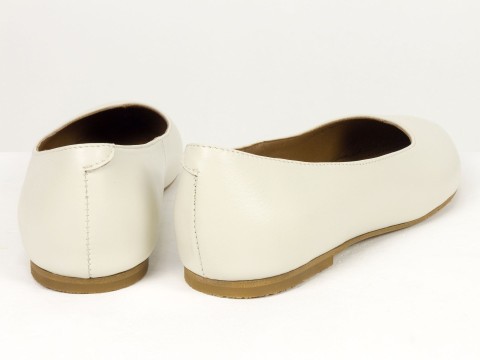 Жіночі базові шкіряні балетки молочного кольору Gino Figini, фото 10