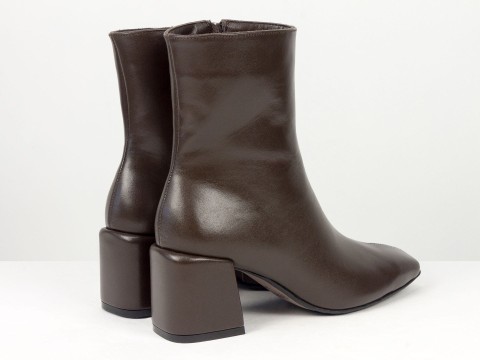 Класичні жіночі черевики з натуральної шкіри у відтінку гіркого шоколаду на стійкому каблуці Gino Figini, фото 10