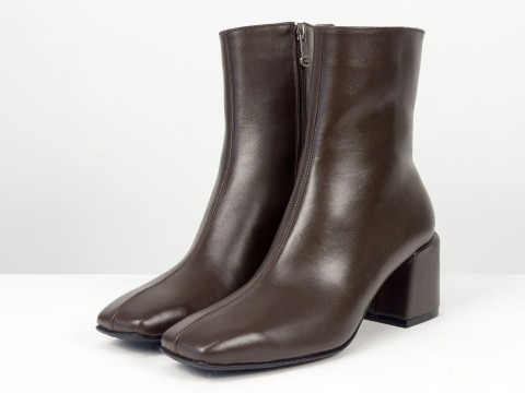 Класичні жіночі черевики з натуральної шкіри у відтінку гіркого шоколаду на стійкому каблуці Gino Figini, фото 5