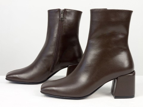 Класичні жіночі черевики з натуральної шкіри у відтінку гіркого шоколаду на стійкому каблуці Gino Figini, фото 6