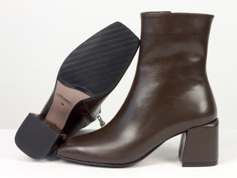 Класичні жіночі черевики з натуральної шкіри у відтінку гіркого шоколаду на стійкому каблуці Gino Figini, фото 7