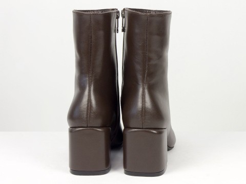 Класичні жіночі черевики з натуральної шкіри у відтінку гіркого шоколаду на стійкому каблуці Gino Figini, фото 8