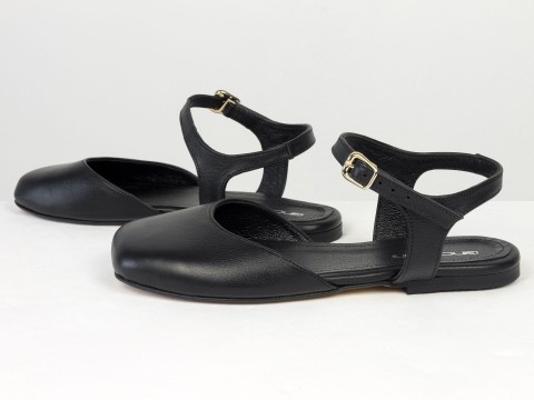 Мінімалістичні босоніжки з натуральної шкіри у чорному кольорі з фіксацією на п’ятці Gino Figini, фото 8