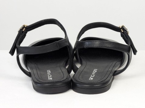 Мінімалістичні босоніжки з натуральної шкіри у чорному кольорі з фіксацією на п’ятці Gino Figini, фото 11