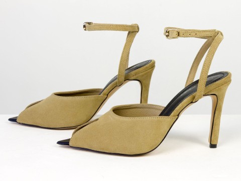 Элегантные босоножки из натуральной замши песочного оттенка с застежкой на лодыжке Gino Figini, фото 7
