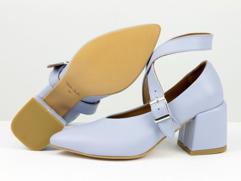 Дизайнерські туфлі на невисокій обтяжній підборі з натуральної італійської шкіри блакитного кольору, Т-2152-03