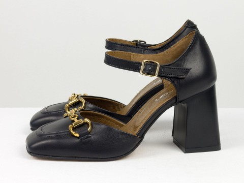 Дизайнерские черные босоножки на необтяжном каблуке из натуральной итальянской кожи с золотой фурнитурой, С-2211-08