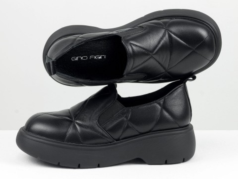Жіночі чорні туфлі з натуральної стьобаної шкіри на полегшеній підошві, Т-2249-01