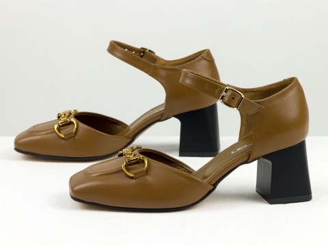 Дизайнерские босоножки на невысоком каблуке из натуральной итальянской кожи карамельного цвета с золотой фурнитурой, С-2211-16