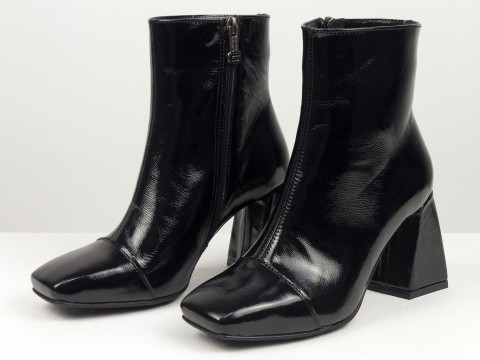 Жіночі монохромні черевики чорного кольору з натуральної шкіри наплак  , Б-2206-06