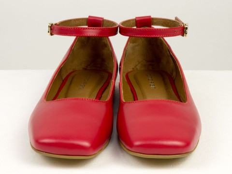 Літні туфлі з італійської шкіри червоного кольору на низькому ходу , Т-2320-03