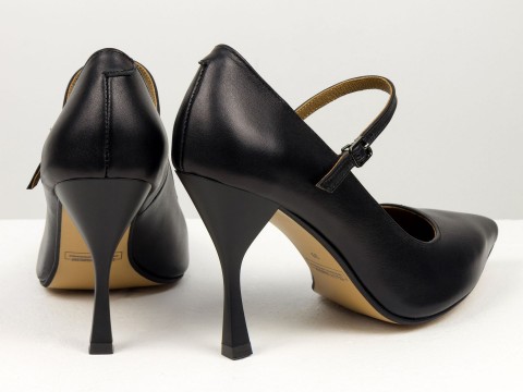 Дизайнерські туфлі-човники на високому підборі "рюмочка" з натуральної італійської шкіри чорного кольору з ремінцем , Т-2107-03