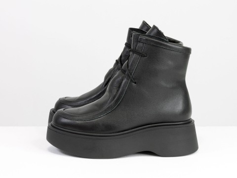 Ботинки черные  из натуральной кожи на черной подошве и с черным мехом, Б-2175-05