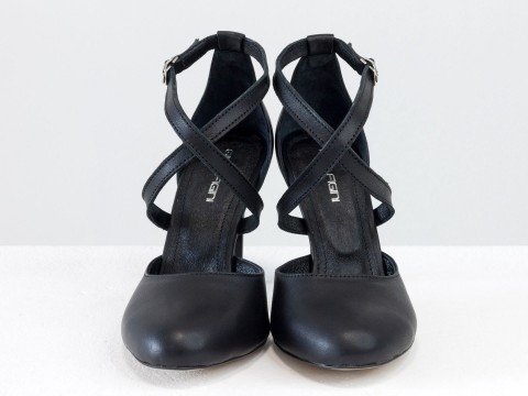 Туфли с ремешками из натуральной кожи черного цвета на шпильке