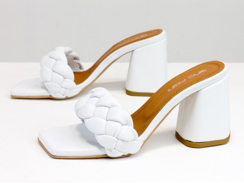 Дизайнерские  босоножки "косичка" на расклешенном  каблуке из натуральной итальянской кожи белого цвета