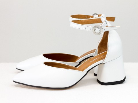 Класичні білі туфлі з натуральної шкіри на розкльошеному підборі, С-2013-09