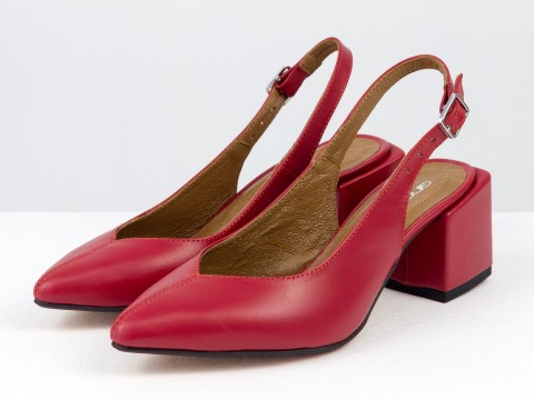 Червоні туфлі на квадратних підборах з відкритою п'ятою з натуральної шкіри