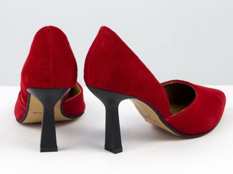 Дизайнерські червоні  туфлі-човники на невисокому підборі  з натуральної італійської замші, Т-2233-02