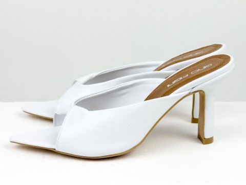 Дизайнерские сабо белого цвета на матовом каблуке из натуральной итальянской кожи,С-2304-05