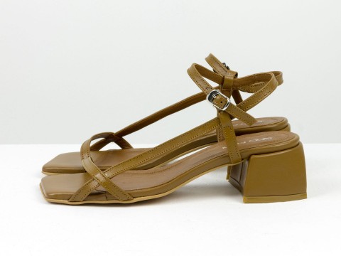 Дизайнерские карамельные босоножки на каблуке из натуральной итальянской кожи , С-2141-18