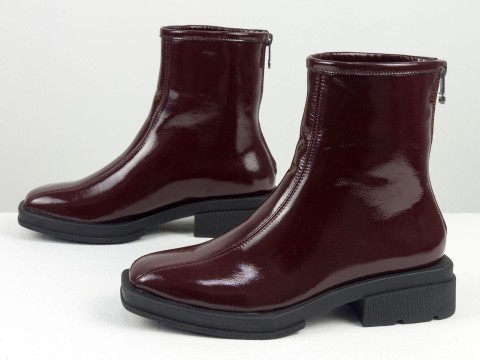 Жіночі черевики з натуральної лакованох шкіри бордового кольору з квадратним носом, Б-2176-11