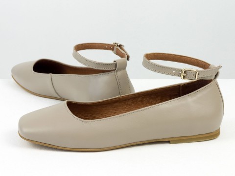 Літні туфлі з італійської шкіри бежевого кольору на низькому ходу , Т-2320-01