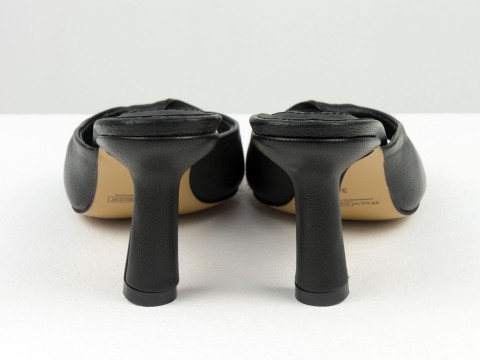 Дизайнерські сабо чорного кольору на стійких підборах з натуральної італійської шкіри, С-2304-03