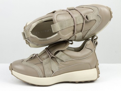 Кросівки монохромні з натуральної замші та шкіри бежевого кольору на шнурівці , Т-2302-03