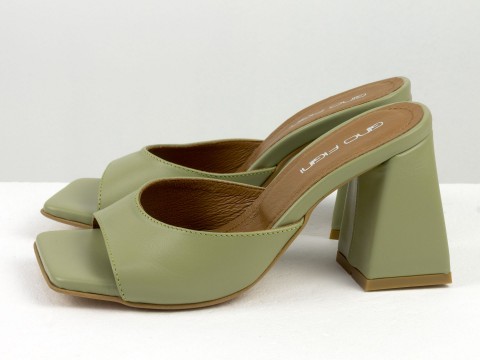 Дизайнерские шлепанцы оливкового цвета на обтяжном каблуке из натуральной итальянской кожи, С-2217-14
