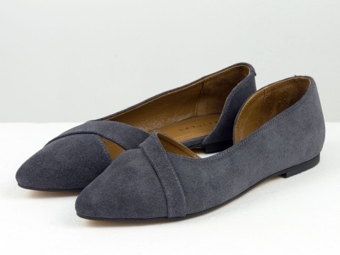 Жіночі туфлі на низькому ходу з натуральної замші сірого кольору