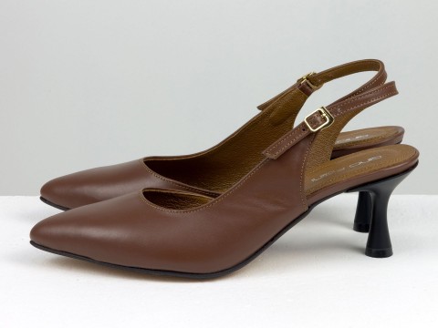 Рудо-коричневі туфлі з натуральної шкіри з відкритою п'ятою на підборі рюмочка ,Т-2305-02