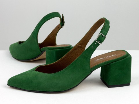 Зелені туфлі з відкритою п'ятою з натуральної замші на квадратному підборі