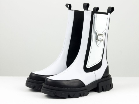Дизайнерські високі черевики "челсі" у поєднанні чорної та білої натуральної шкіри з гумою на тракторній підошві, Б-2230-01