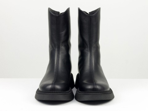 Жіночі черевики з натуральної чорної шкіри на полегшеній підошві з блискавкою, Б-2232-01