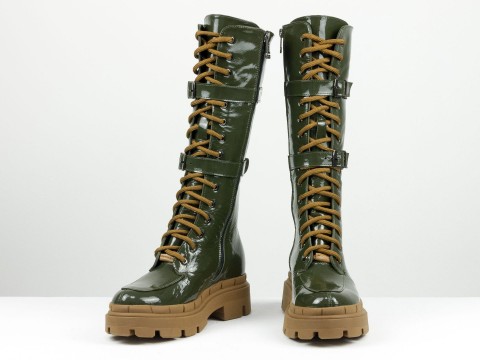 Жіночі спортивні черевики з натуральної зеленої лакованої шкіри на шнурівці з кишенями збоку, Б-2085